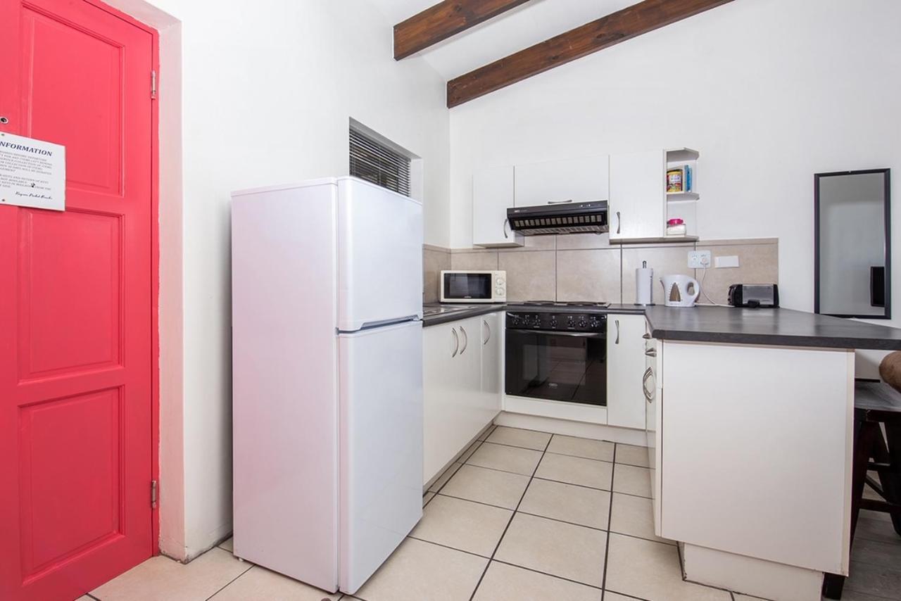 Perfect Knysna Getaway - Little Nest Studio Apartment Екстериор снимка